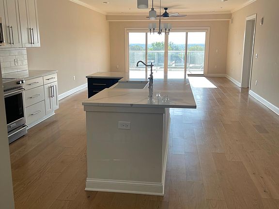 4th image of 5285 Highpointe Lakes Dr #4