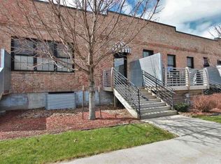 25 W Commercial St #16, Waterloo, IA 50701
