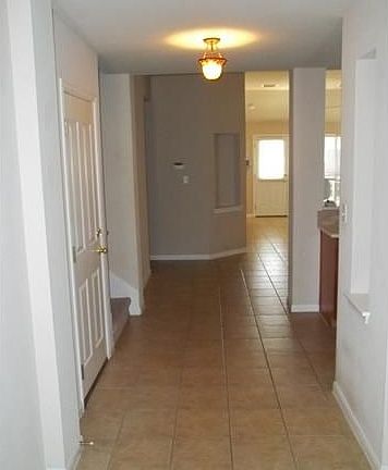 3rd image of 5120 Scottish Thistle Dr