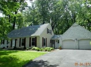 2021 Applewood Ln, Fogelsville, PA 18051