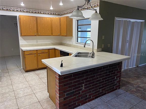 4th image of 1243 Myra Ct