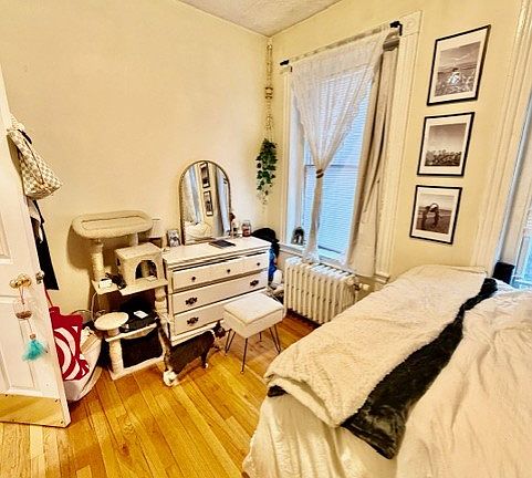 4th image of 40 Anderson St APT 11