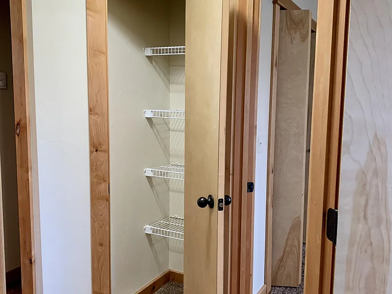 1021 Enterprise Dr #4 — Photo 12