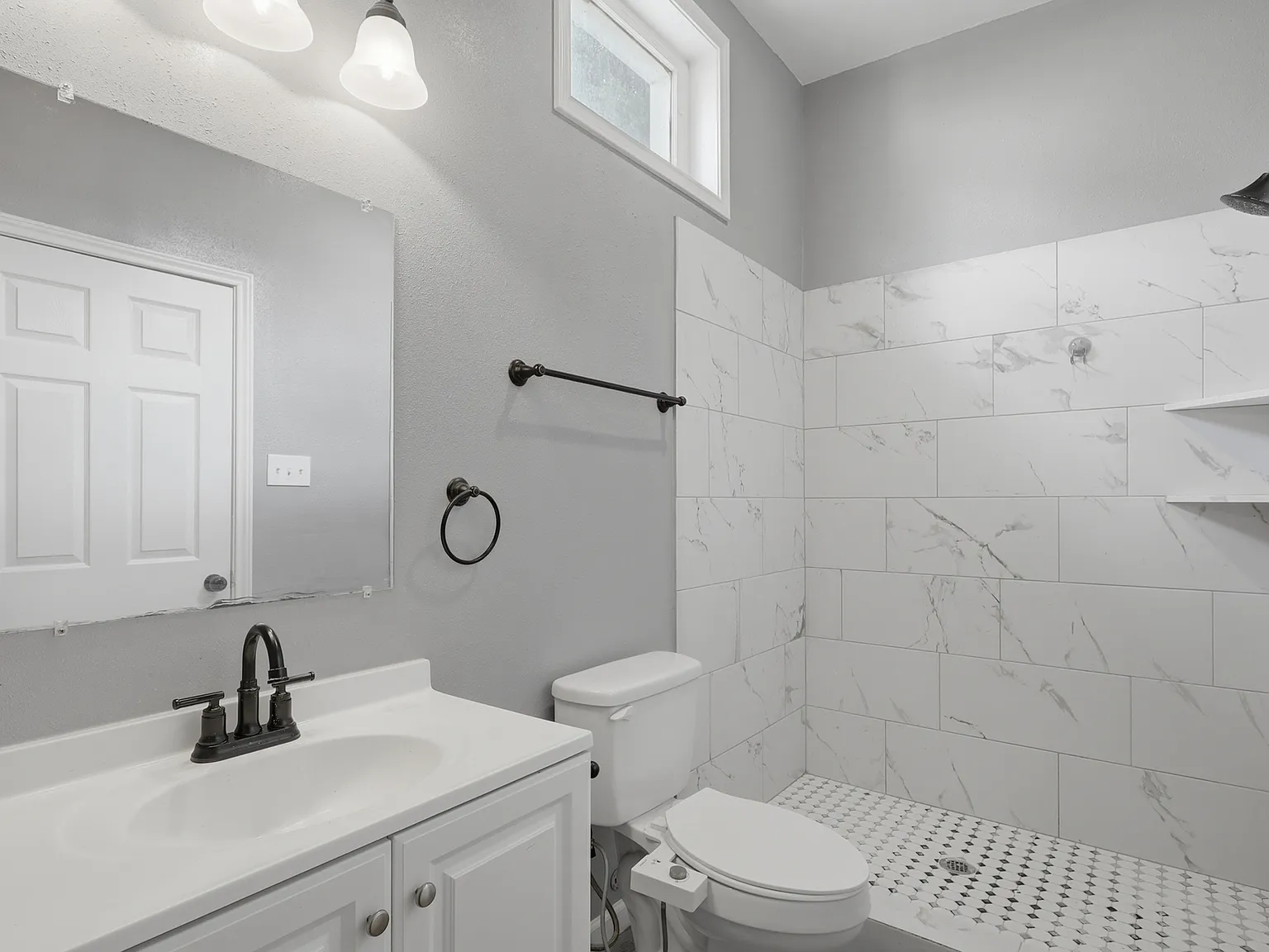 3 bed, 1070 sqft, $1,500 — Photo 1