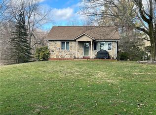 7 Forney Ln, New Castle, PA 16105