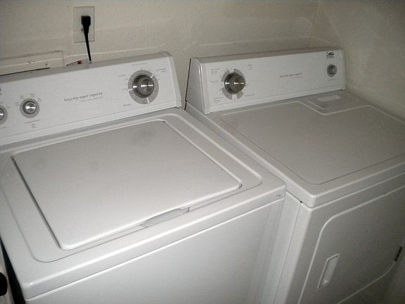 Washer Dryer Included