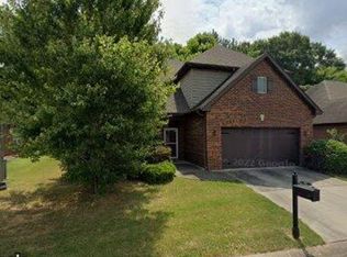 392 Holland Lakes Dr S, Pelham, AL 35124