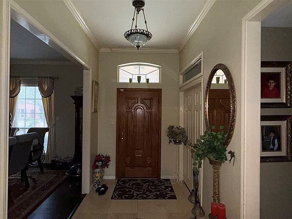 2nd image of 1226 Donegal Ln