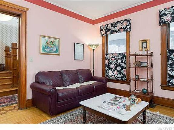 4th image of 536 Ashland Ave