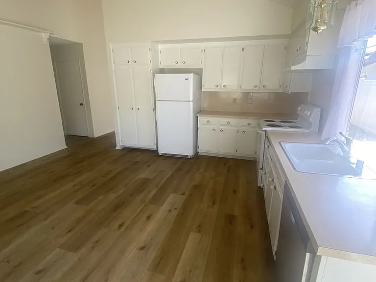 444 Blanco Ct — Photo 5