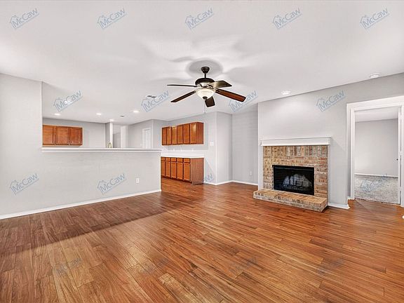 5th image of 2425 Grand Rapids Dr