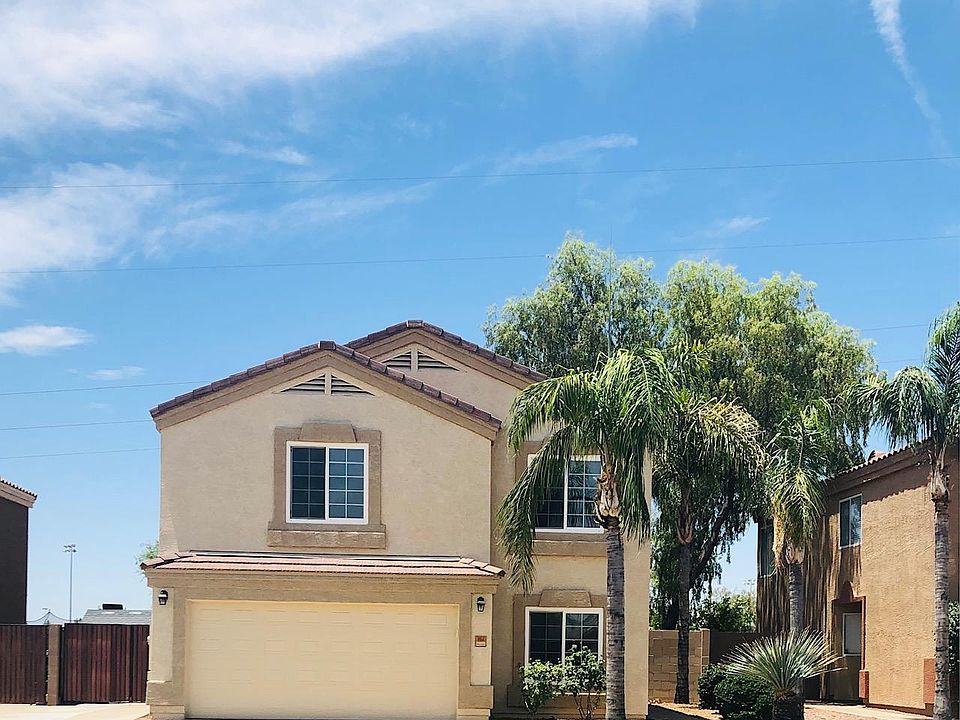 1st image of 862 S Chatsworth Cir