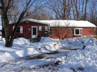11338 Armstrong Rd, North Rose, NY 14516