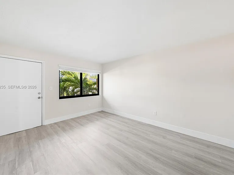 1310 W 29th St #40 — Photo 1