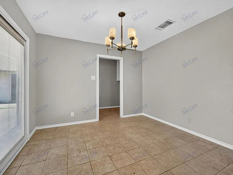 4900 Ledgestone Dr — Photo 13