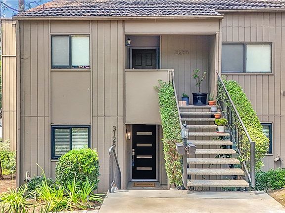3rd image of 31281 E 9th Dr