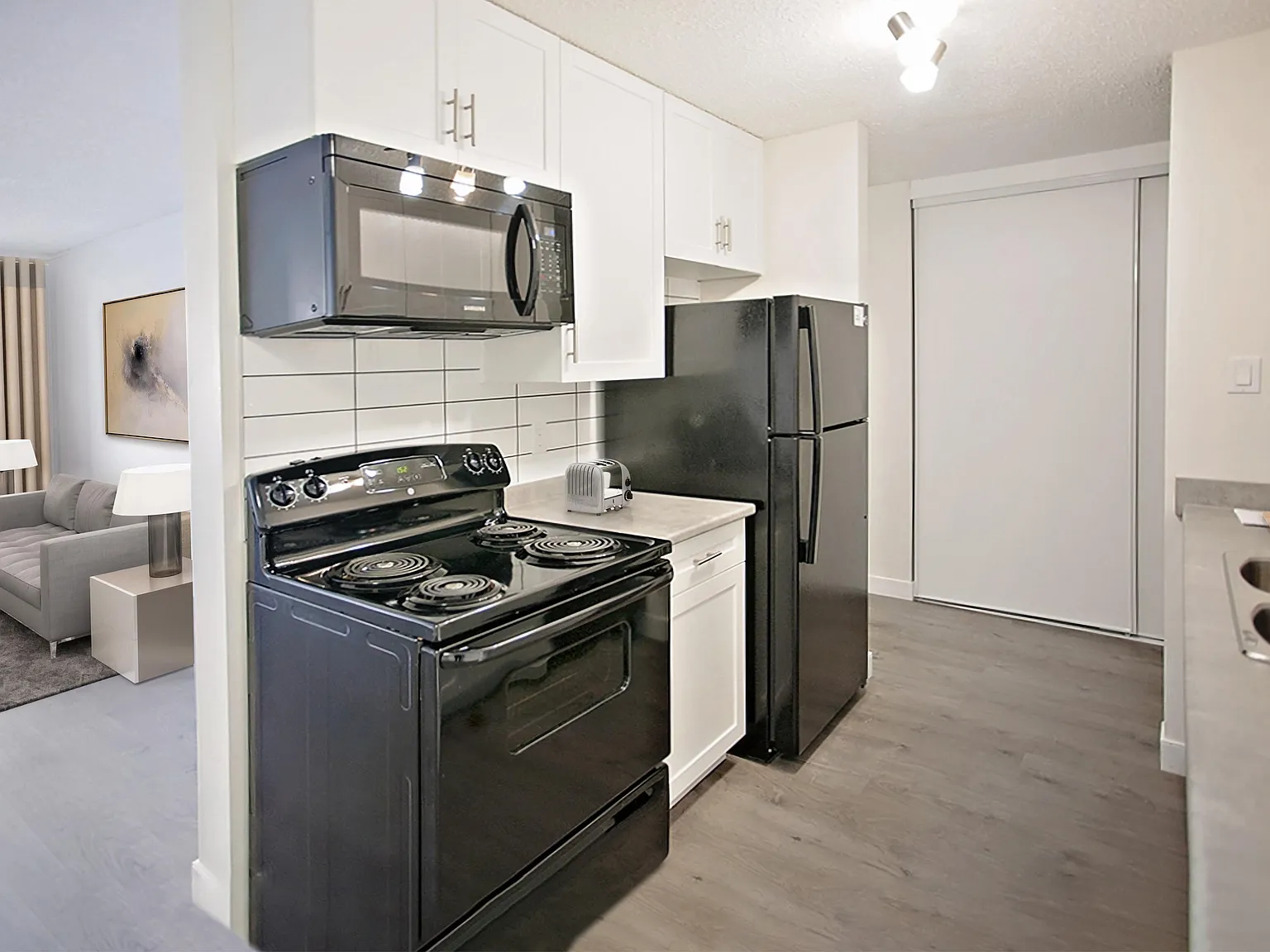 Central Heights Apartments — Photo 3