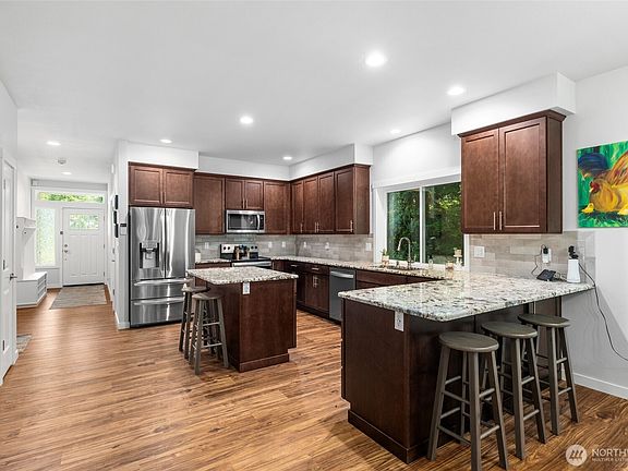 4th image of 8738 Timberland Court