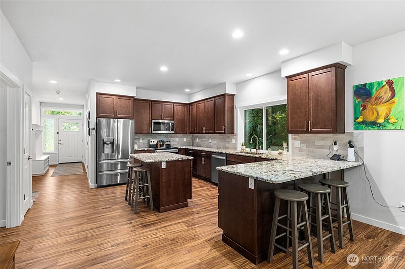 4th image of 8738 Timberland Court
