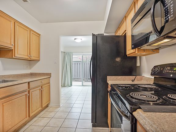 4th image of 3813 Needles Pl Suite D