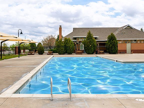 Adonea Community Pool