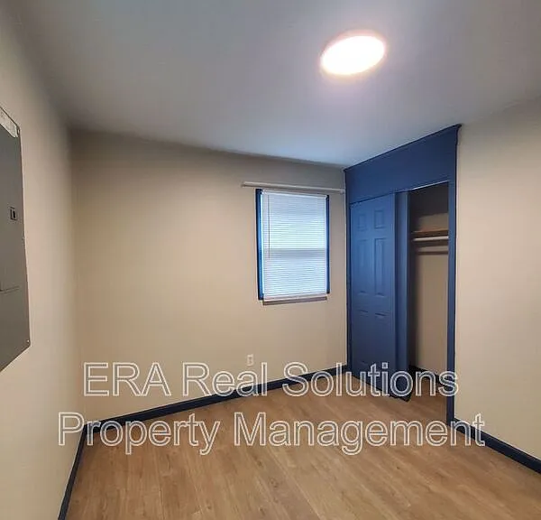 1038 14th Ave — Photo 19