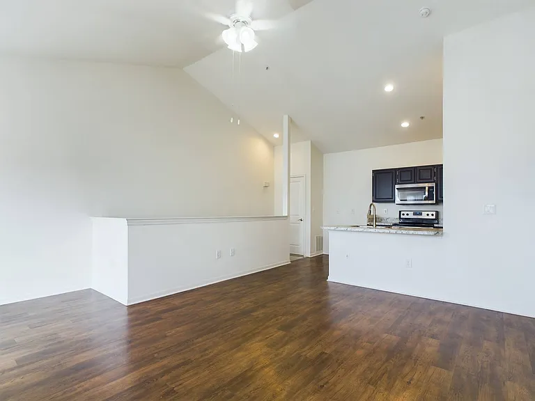 Botanica Cottages Apartment Homes — Photo 41