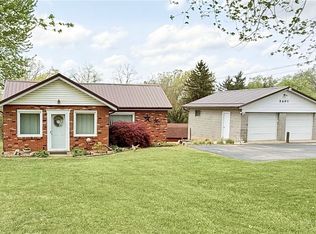 2401 Eldersville Rd, Follansbee, WV 26037