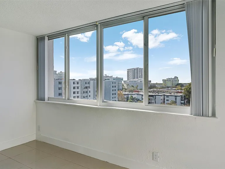 9001 SW 77th Ave #C803 — Photo 14