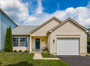 213 N Southport Rd, Mundelein, IL 60060