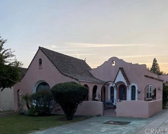 1st image of 3040 N Arrowhead Ave