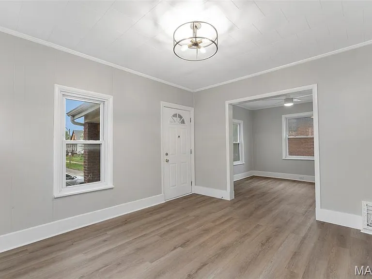 3711 Oak Hill Ave — Photo 5