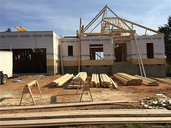 3rd image of 133 Lippard Springs Cir