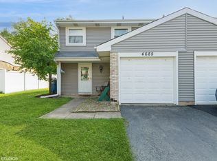 4685 Whitney Dr, Hanover Park, IL 60133
