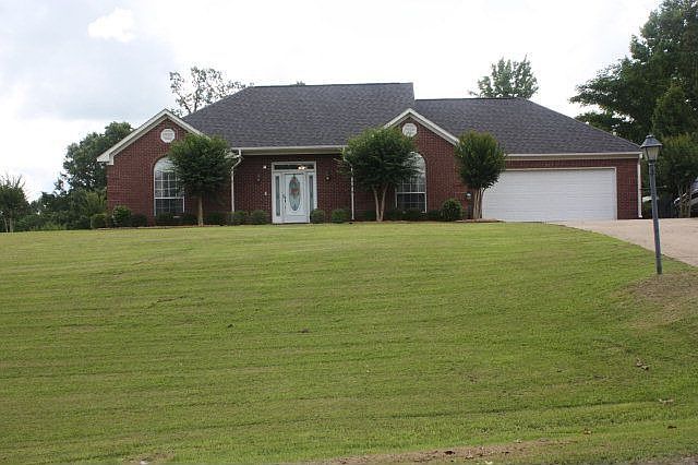 1st image of 110 Amber Leaf Dr