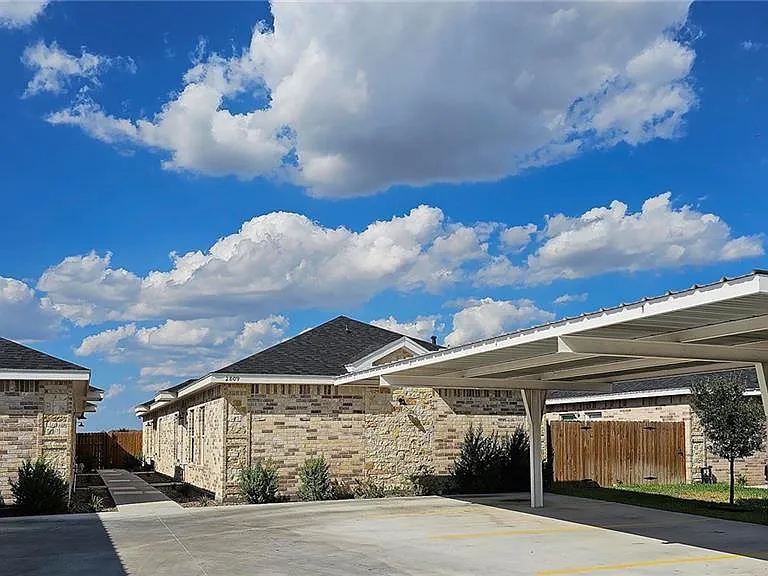 2809 E Israel Ave #1 — Photo 13