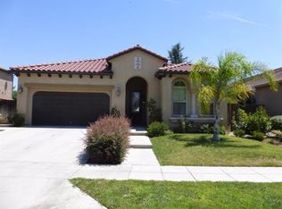 5880 N La Paz, fresno, CA 93723