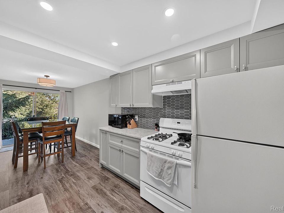 51116 S Foster Rd, photo 15