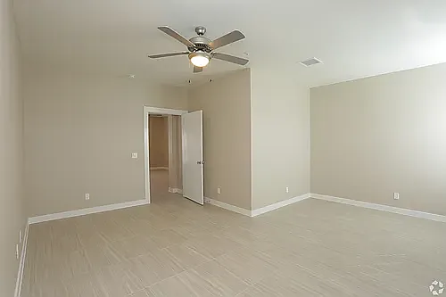 Moderno Village Apartments and Town Homes — Photo 125