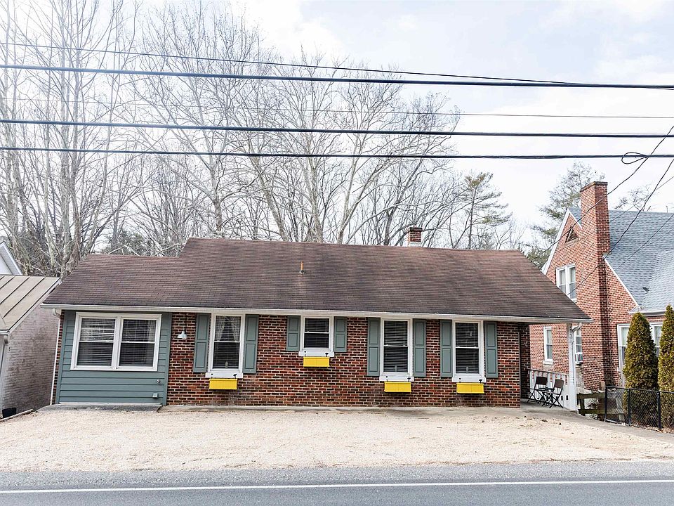 1st image of 713 Thornhill Rd NW