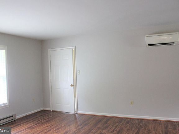 4th image of 316 Shenandoah Ave #3