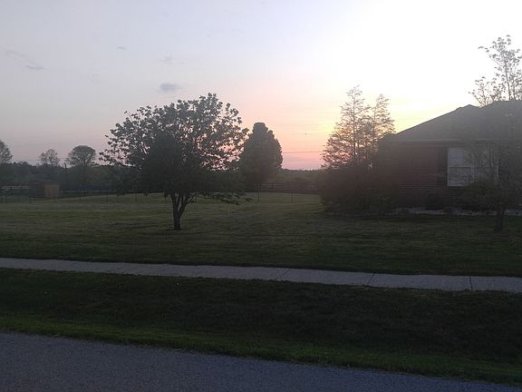 4th image of 2348 Todd Ln