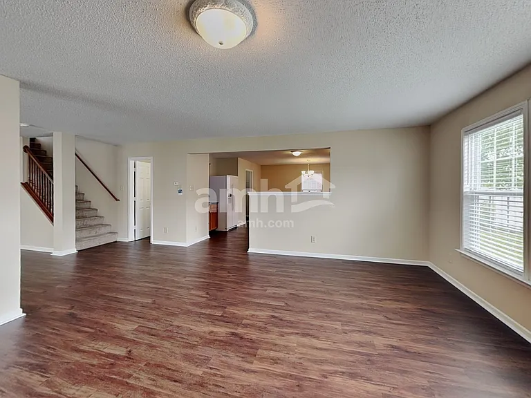 2957 Seasons Dr — Photo 6