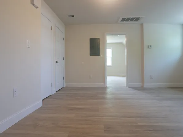 219 6th Ave W APT 3, Newark, NJ 07107