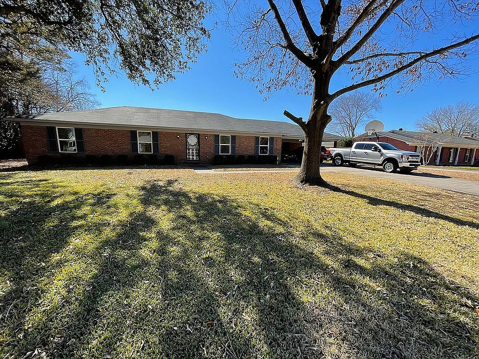 1777 Pinewood Dr, Greenville, MS 38701 Zillow 1777 Pinewood Dr, Greenville, MS 38701 Zillow