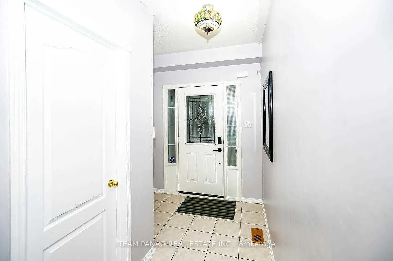 4 bed, $2,900 — Photo 2