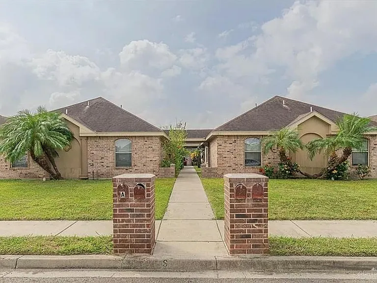 803 W Emerald Dr #A — Photo 1