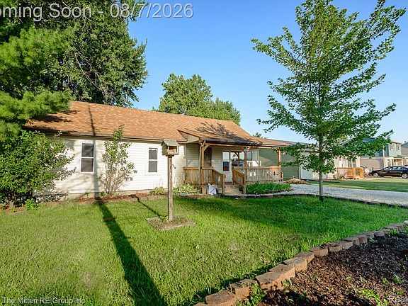 3rd image of 26247 Weigel Rd