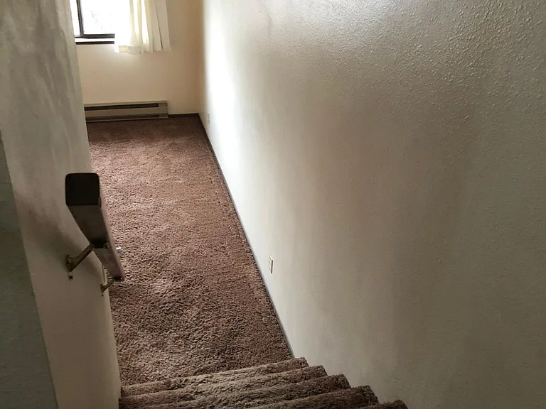 136 W Cora Ave — Photo 9
