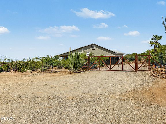 5th image of 47062 E Chuckwagon Ranch Rd